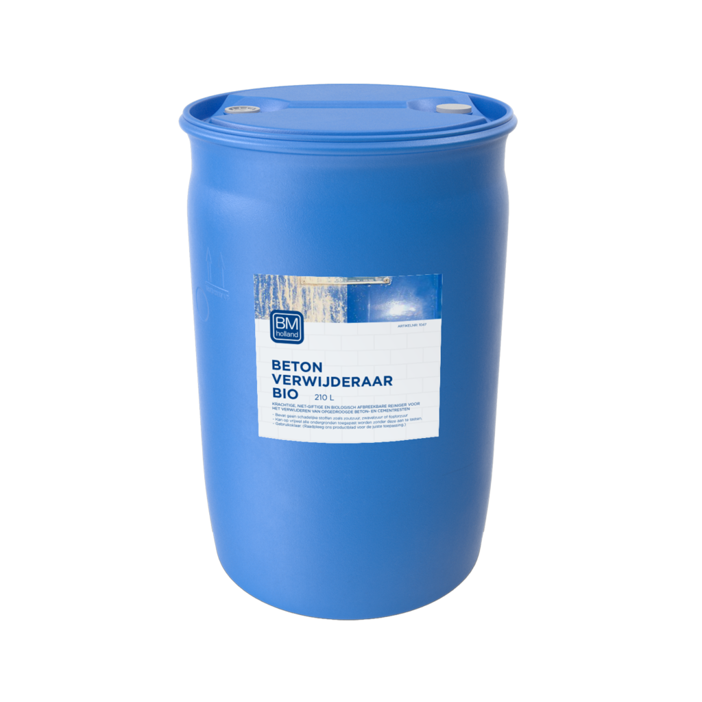 Een grote blauwe plastic vat met een afgesloten deksel en een wit etiket met de tekst „BM Beton Verwijderaar BIO 210L” staat rechtop tegen een effen witte achtergrond.